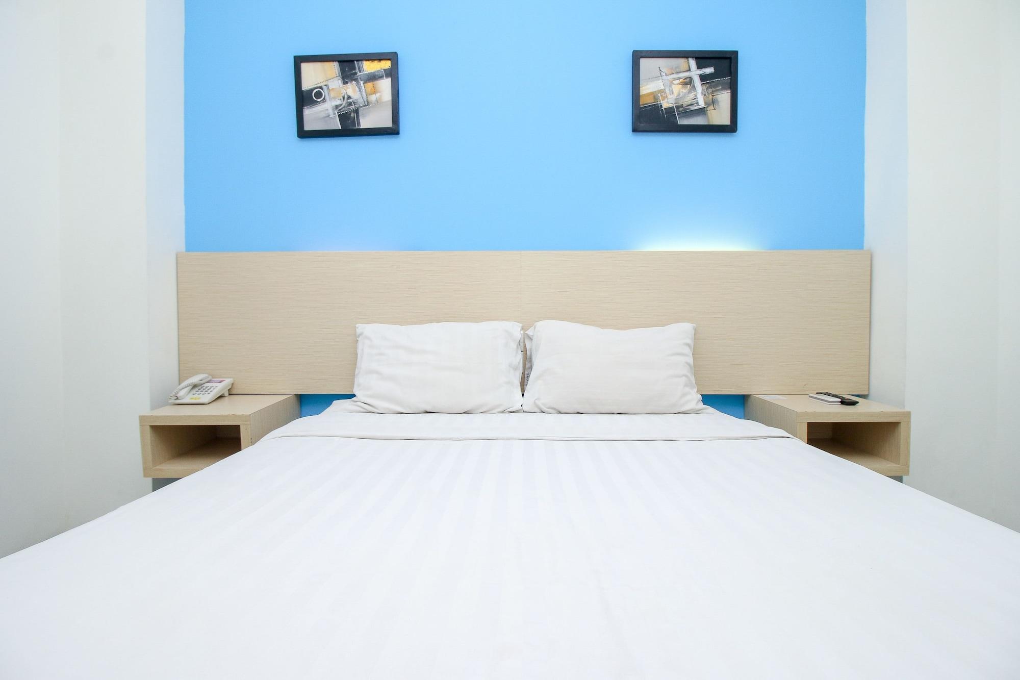 Pratama Hotel & Convention Mataram Extérieur photo