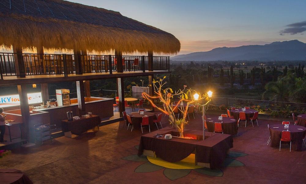 Pratama Hotel & Convention Mataram Extérieur photo
