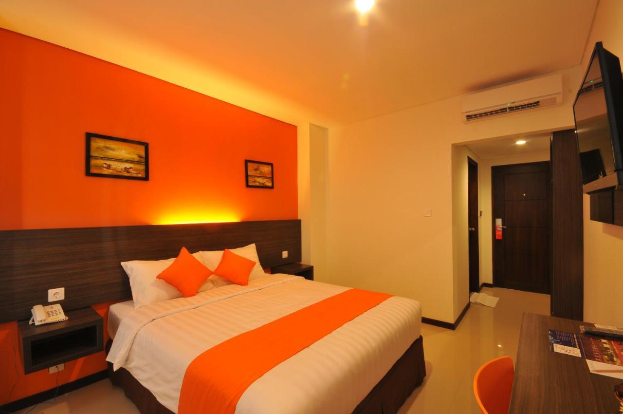 Pratama Hotel & Convention Mataram Extérieur photo
