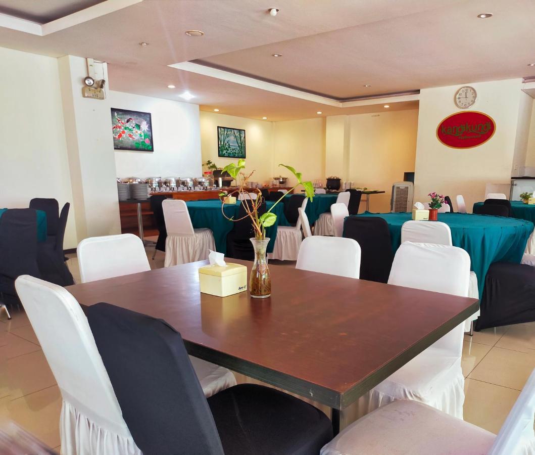 Pratama Hotel & Convention Mataram Extérieur photo