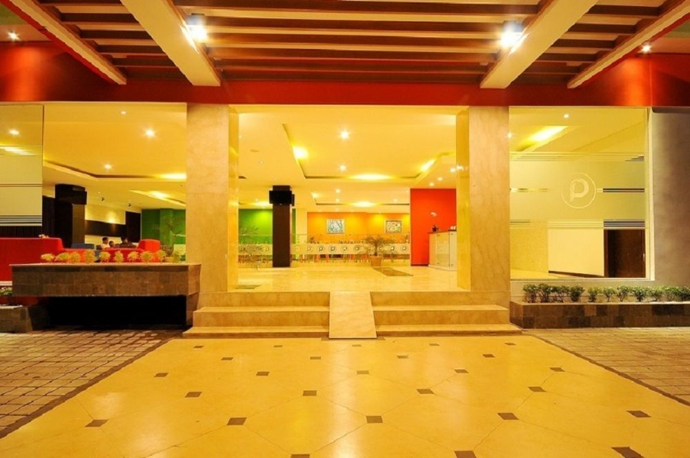 Pratama Hotel & Convention Mataram Extérieur photo