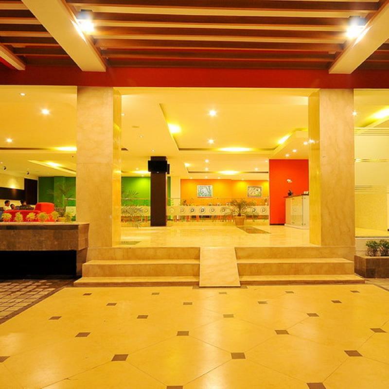 Pratama Hotel & Convention Mataram Extérieur photo
